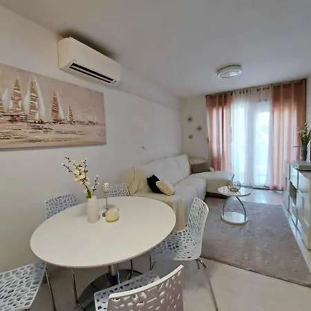 Apartamento Lindy